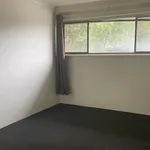 Rent 2 bedroom apartment in Dandenong