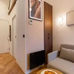 Rent 1 bedroom apartment of 12 m² in Paris