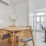 Rent 2 bedroom apartment of 875 m² in Lisbon