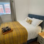 Rent 2 bedroom flat in West Midlands