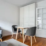 Appartement de 549 m² avec 1 chambre(s) en location à Paris