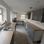 Rent 4 bedroom flat in Cardiff