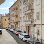 Rent 2 bedroom apartment of 70 m² in lisbon