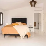 Rent 6 bedroom house of 2850 m² in Marbella