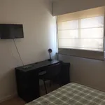 Rent 4 bedroom apartment in Lisbon