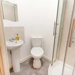 Rent 5 bedroom apartment in Leicester