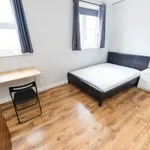 Rent 6 bedroom house in Leeds