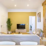 Rent 4 bedroom apartment of 68 m² in Marseille