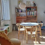 Rent 2 bedroom apartment of 60 m² in lisbon