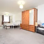 Rent 2 bedroom apartment in Yorkshire And The Humber