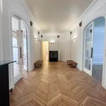 Rent 4 bedroom apartment of 2820 m² in Paris