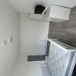 Rent 4 bedroom flat in Cardiff