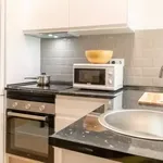 Rent 4 bedroom apartment in Madrid