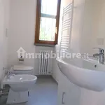 Affitto 2 camera appartamento di 52 m² in Reggio nell'Emilia