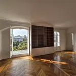 Appartement de 114 m² avec 3 chambre(s) en location à Paris