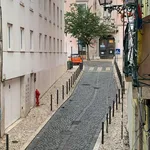 Rent 1 bedroom apartment in Lisbon