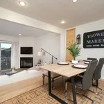 Rent 2 bedroom house of 121 m² in Los Angeles