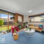 Rent 3 bedroom apartment in Risdon Vale