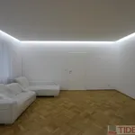 Pronajměte si 4 ložnic/e byt o rozloze 142 m² v Prague