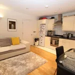 Flat to rent in Harvest End, Watford WD25