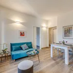 Rent 1 bedroom apartment of 50 m² in Florence