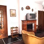 Rent 4 bedroom apartment of 162 m² in Genoa