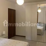 Affitto 4 camera appartamento di 102 m² in Reggio nell'Emilia