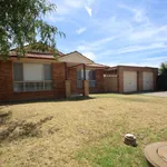 Rent 3 bedroom house in Glenfield Park