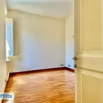 Rent 4 bedroom apartment of 200 m² in Rome