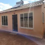 Rent 2 bedroom house of 300 m² in Soweto