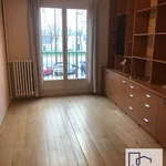 Appartement de 105 m² avec 4 chambre(s) en location à Versailles