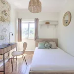 Rent a room in lisbon