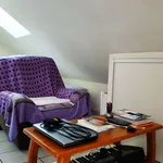 Appartement de 23 m² avec 1 chambre(s) en location à Espalion