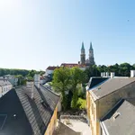 Miete 2 Schlafzimmer wohnung von 160 m² in Klosterneuburg