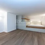 Pronajměte si 1 ložnic/e byt o rozloze 83 m² v Praha