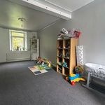 Rent 3 bedroom flat in Wales