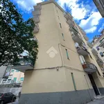 Affitto 3 camera appartamento di 85 m² in Salerno