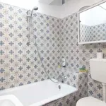 Rent a room in lisbon