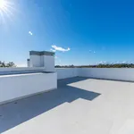 Rent 3 bedroom house of 256 m² in Marbella