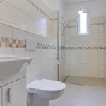 Rent 2 bedroom apartment in Praha - východ