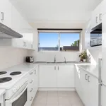 Rent 2 bedroom apartment in Coorparoo