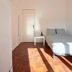 Rent a room in lisbon