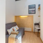 Rent 2 bedroom apartment in Porto