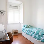 Rent 5 bedroom apartment in Lisbon