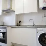 Rent 2 bedroom apartment of 60 m² in lisbon