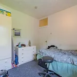 Rent 4 bedroom flat in West Midlands