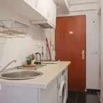 Rent a room of 80 m² in madrid