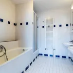 Pronajměte si 4 ložnic/e byt o rozloze 154 m² v Prague