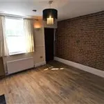 Rent 2 bedroom house in High Street