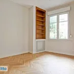 Rent 6 bedroom apartment of 450 m² in Rome